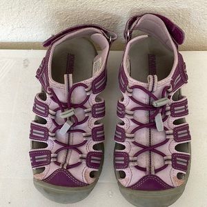 Khombu Girl Youth Purple Sandal Velcro Close Toe Waterproof size 1